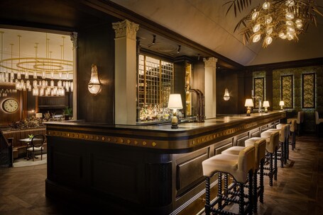 The Queens Hotel
