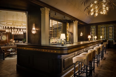 The Queens Hotel