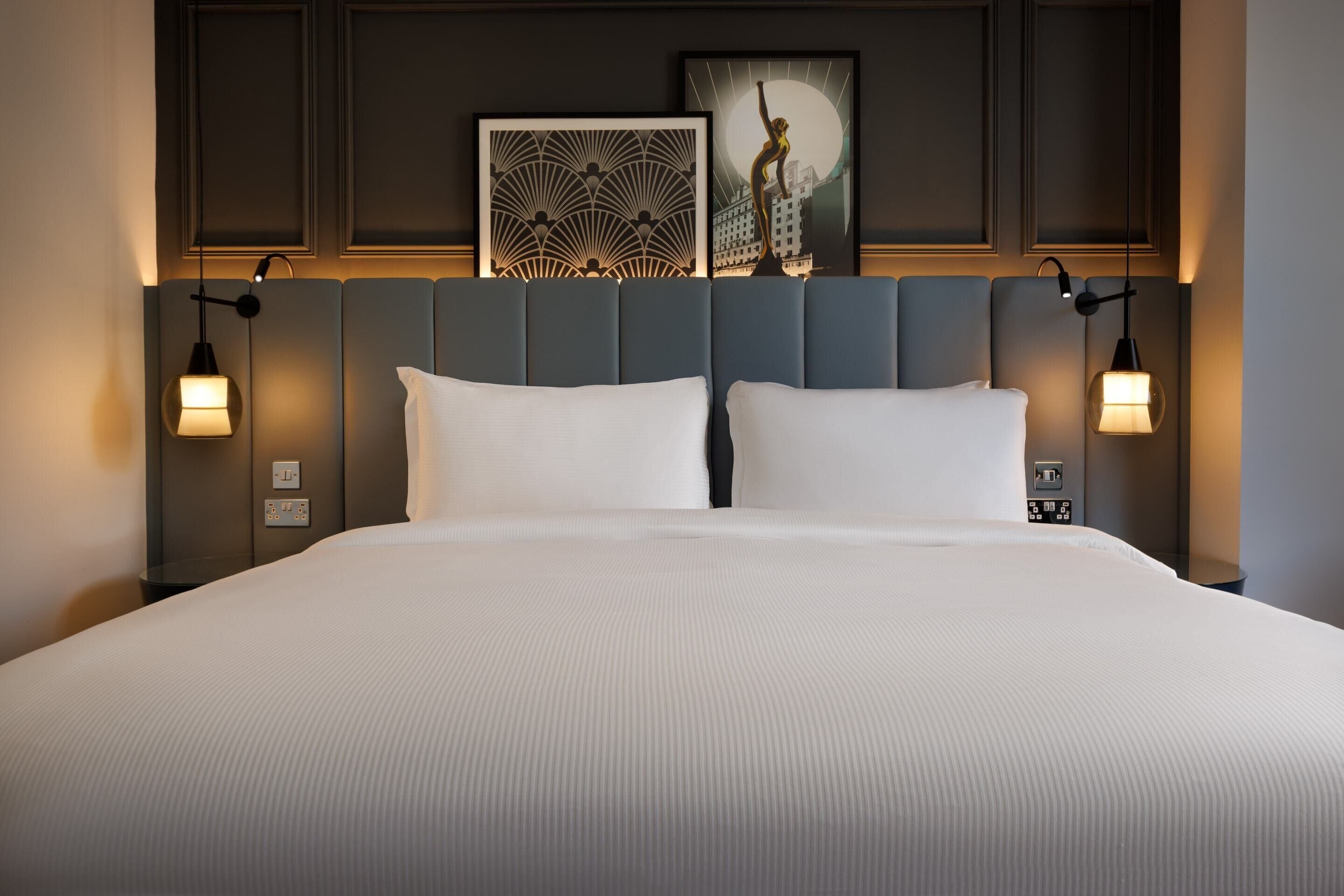 superior king city square view | hypo-allergenic bedding, in-room safe, desk, laptop workspace