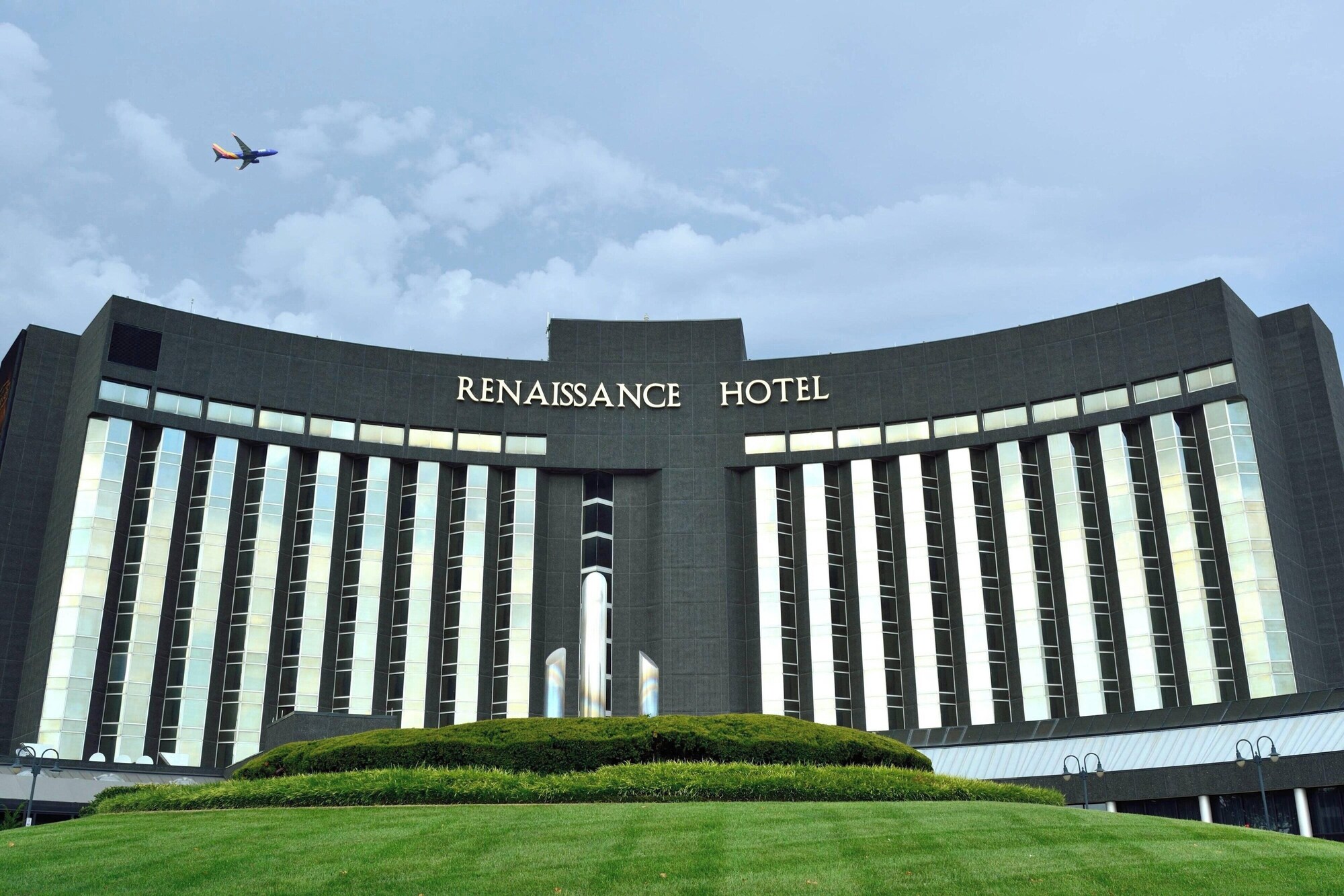 4 Star Hotels