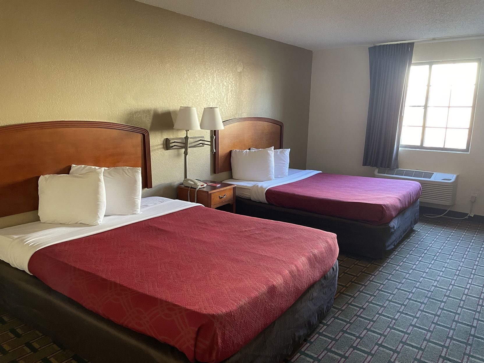 Desk, free cots/infant beds, rollaway beds, free WiFi