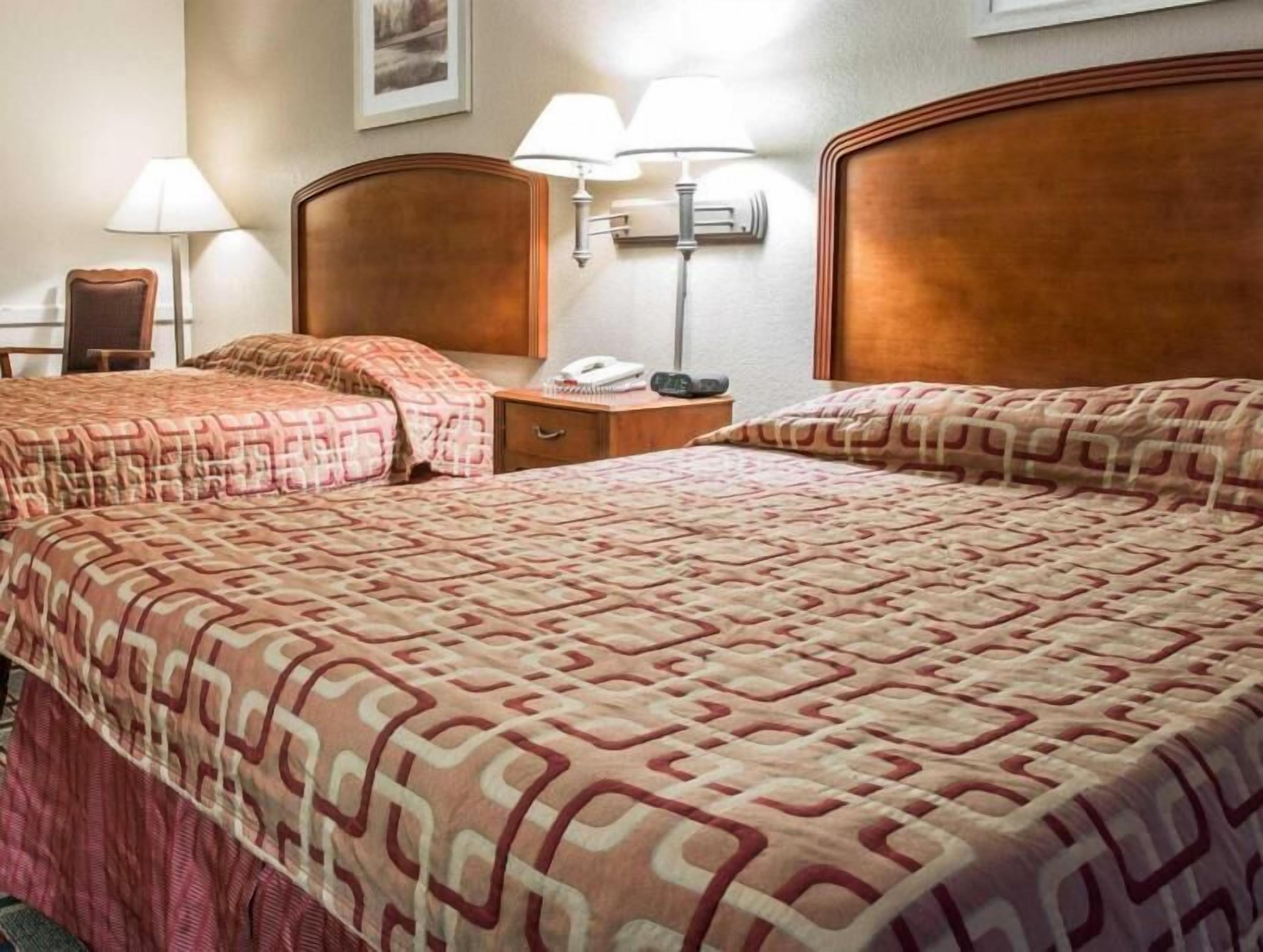 Desk, free cots/infant beds, rollaway beds, free WiFi