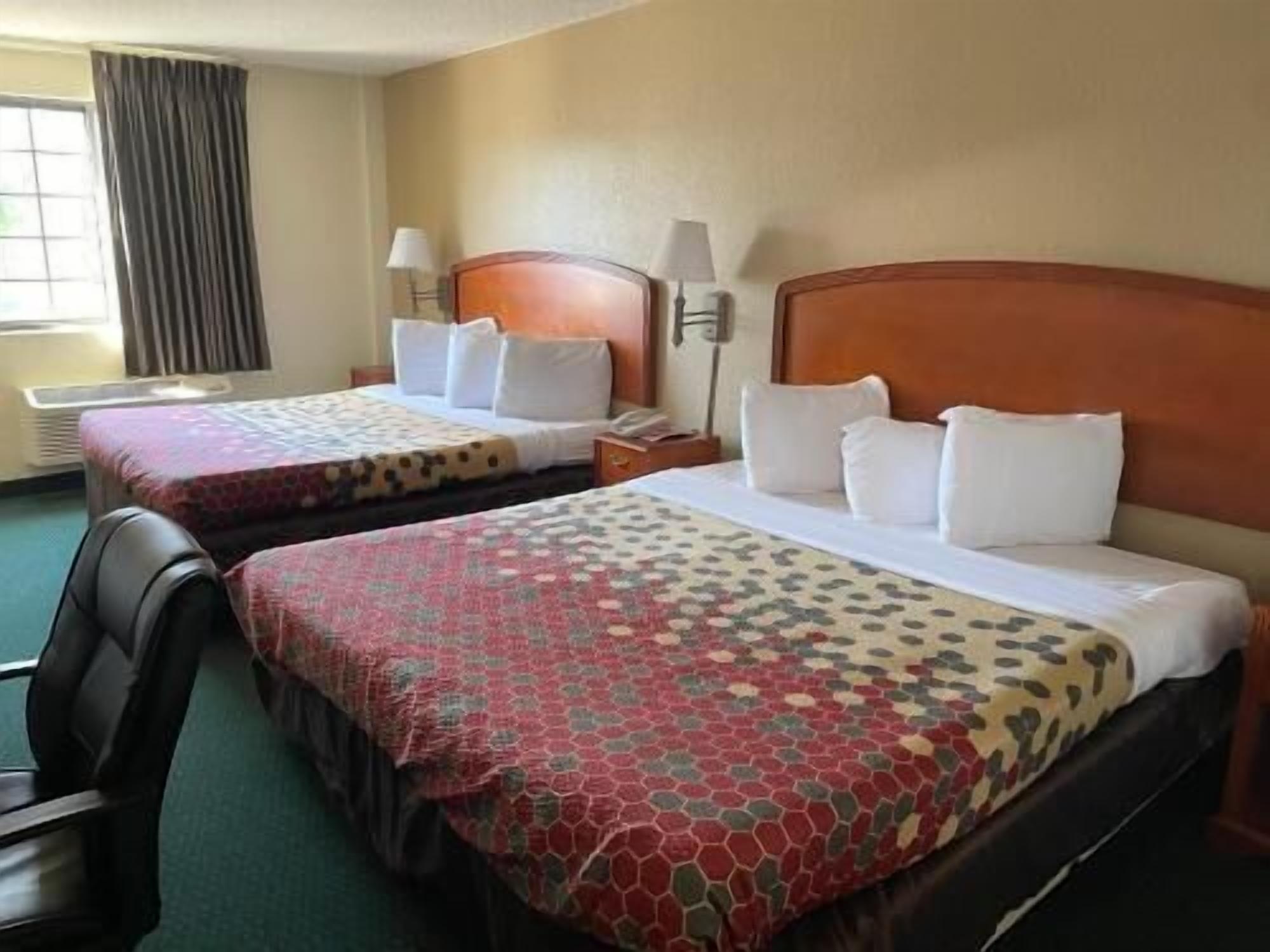 Desk, free cots/infant beds, rollaway beds, free WiFi