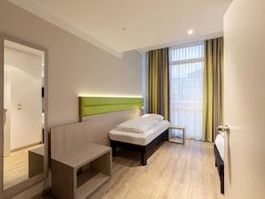 In-room safe, desk, iron/ironing board, free WiFi