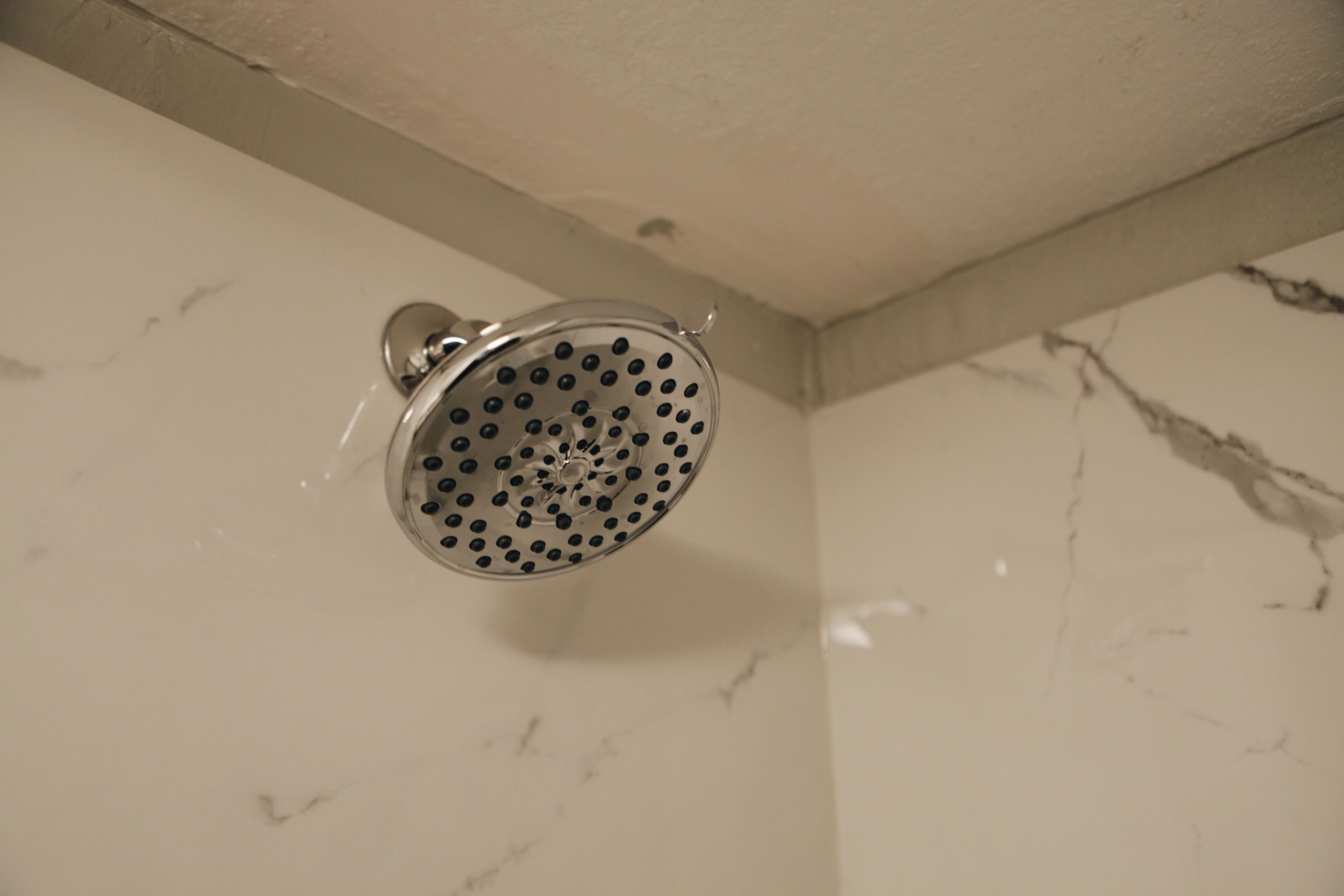 All Seasons Inn & Suites — photo 9