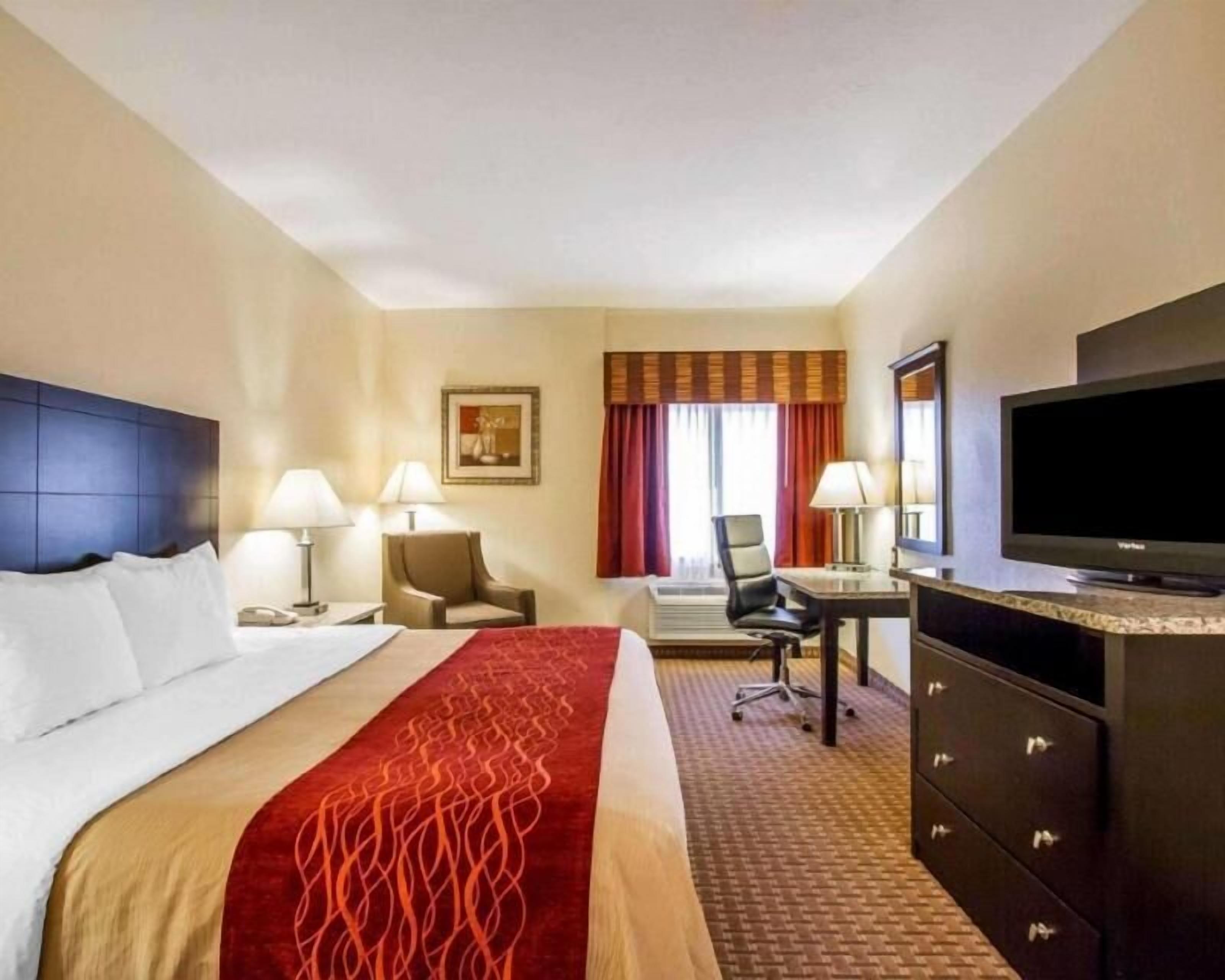 Premium bedding, pillowtop beds, desk, laptop workspace