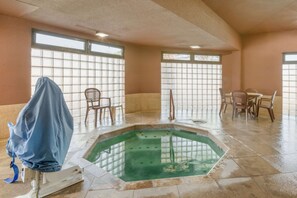 Indoor pool, pool loungers