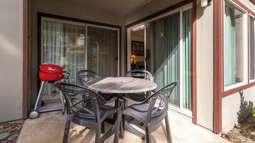 Suite, 1 Bedroom, Non Smoking | BBQ/picnic area
