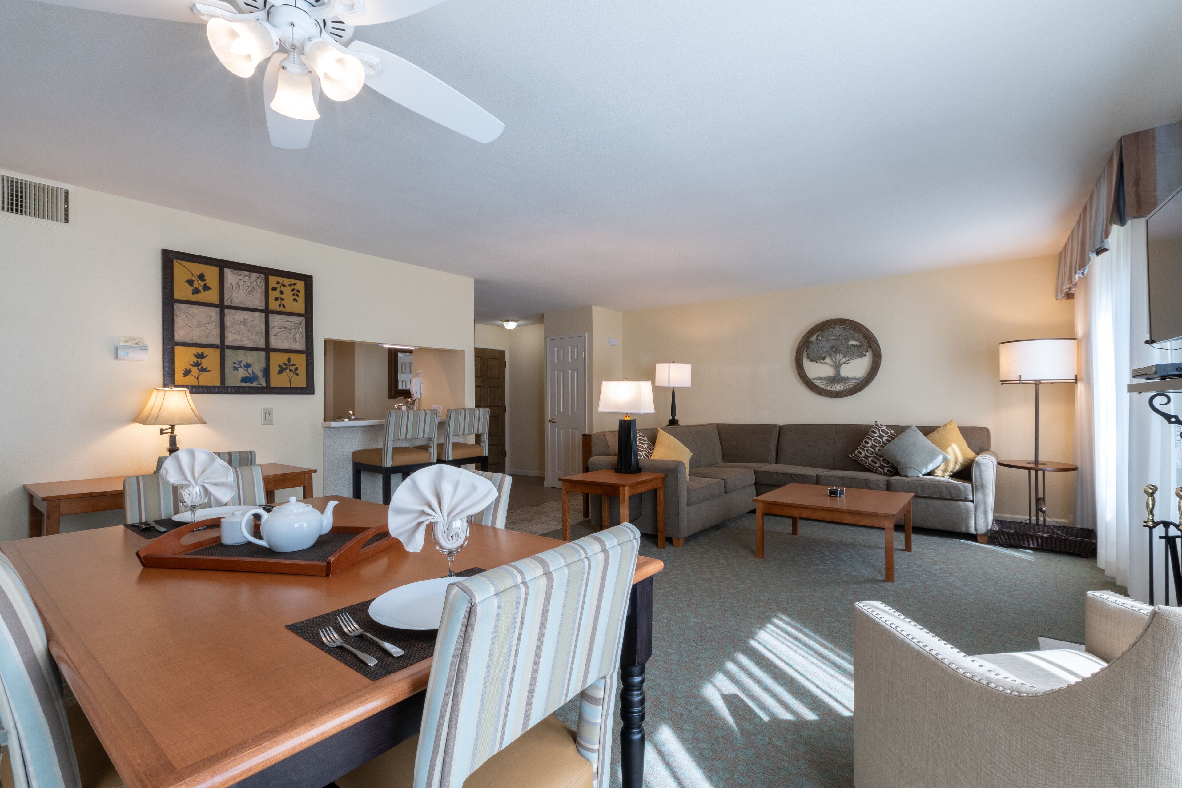 Suite, 1 Bedroom, Non Smoking | 1 bedroom, in-room safe, desk, laptop workspace