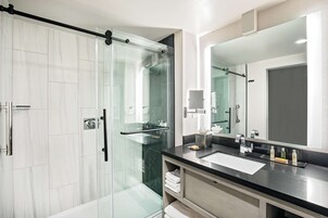 Ducha del cuarto de baño