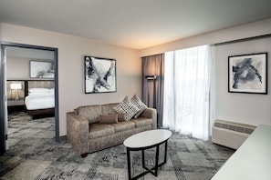 37-inch flat-screen TV with cable channels, Smart TV, pay movies - DoubleTree by Hilton Washington DC North/Gaithersburg (Gaithersburg)