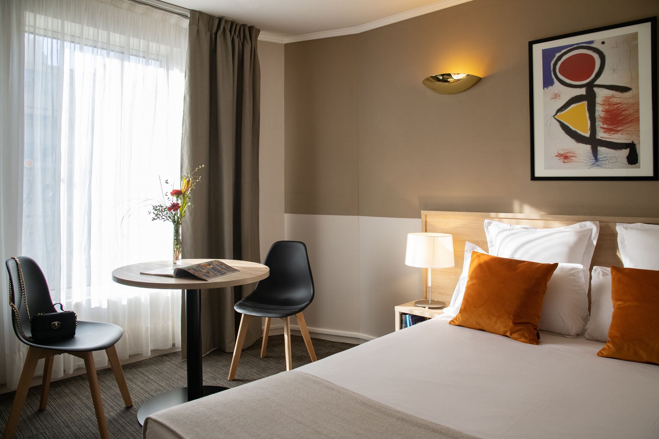 In-room safe, desk, iron/ironing board (on request), WiFi (free)