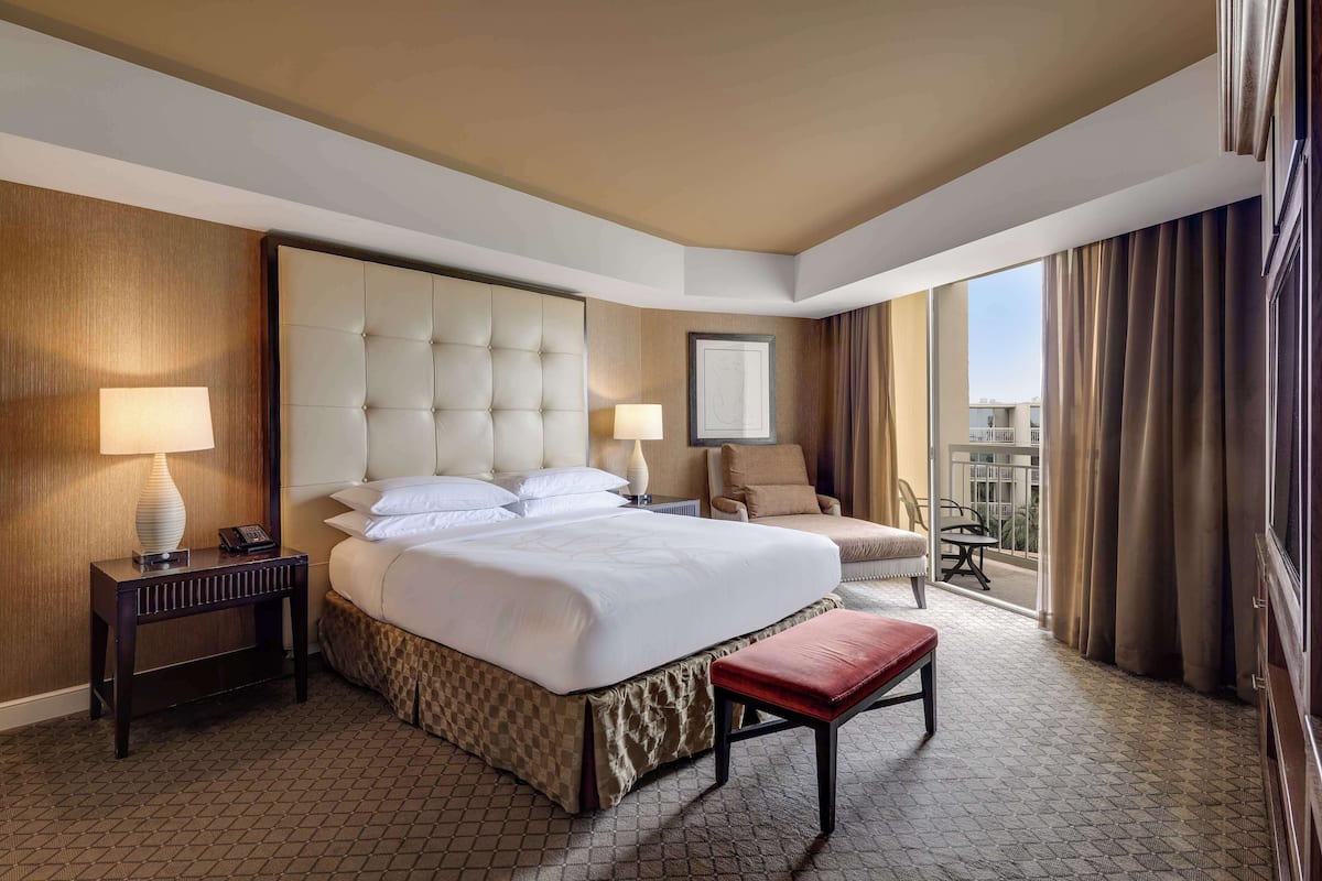 Premium bedding, down comforters, in-room safe, desk