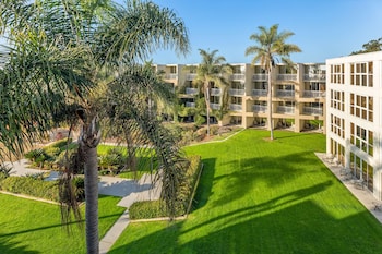 Hotel room view looking out at Hilton La Jolla Torrey Pines