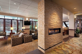 Lobby lounge at The Westin San Francisco Airport