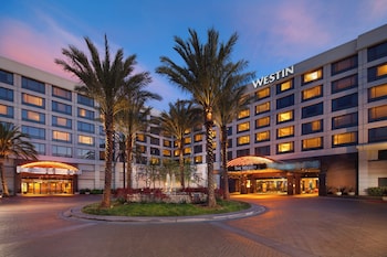 Hotel Exterior at The Westin San Francisco Airport