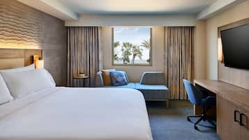 Premium bedding, pillowtop beds, in-room safe, desk