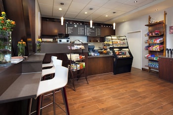 Breakfast and dinner served, American cuisine at The Westin San Francisco Airport