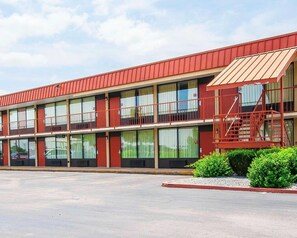 Exterior - Econo Lodge Dyersburg I-155 (Dyersburg)