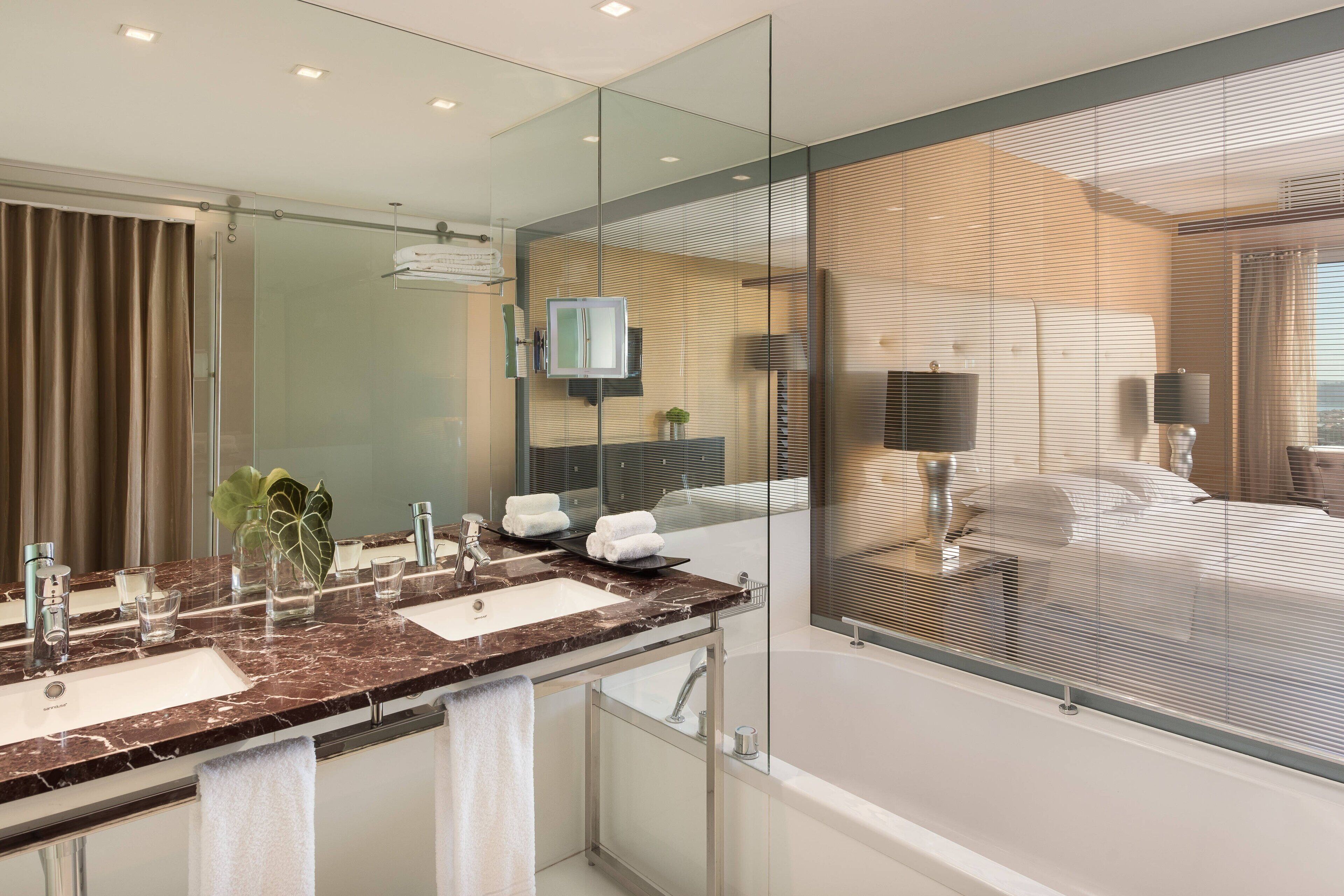 combined shower/bathtub, free toiletries, hair dryer, bathrobes