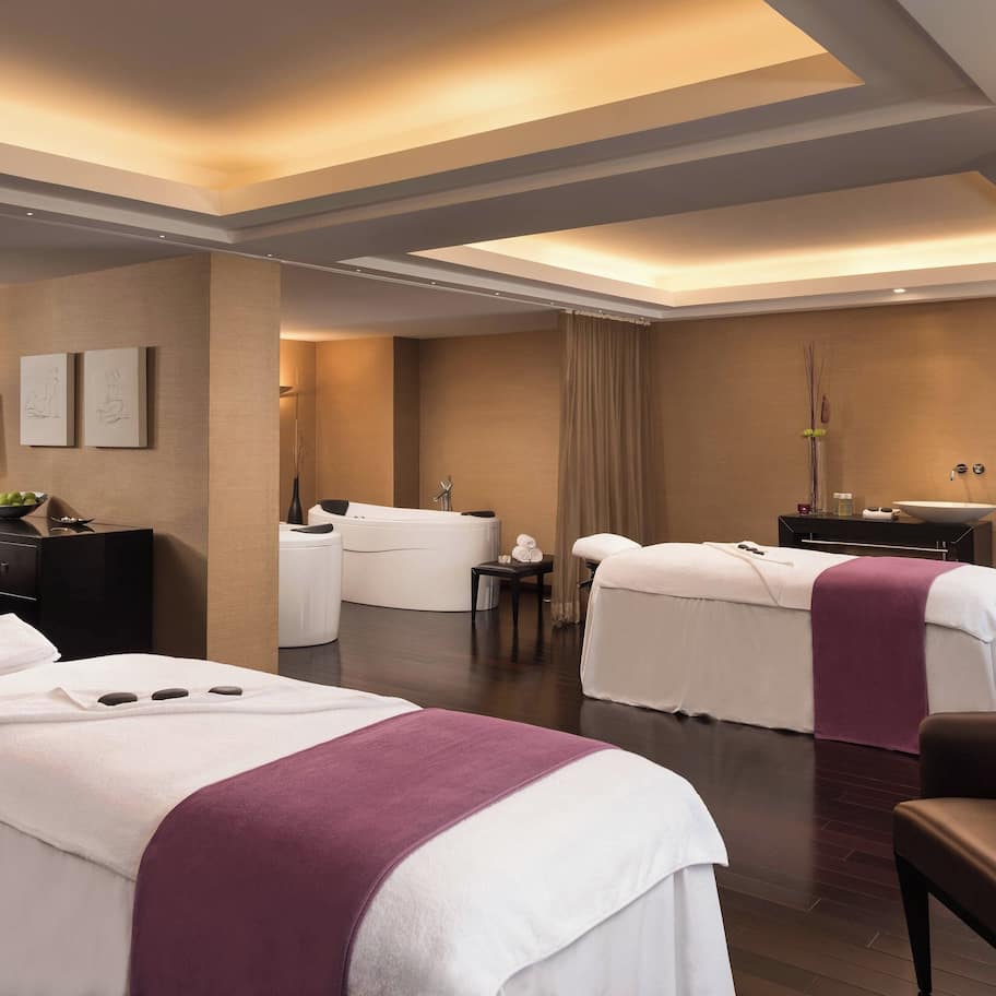 Couples treatment rooms, sauna, hot tub, steam room, Turkish bath