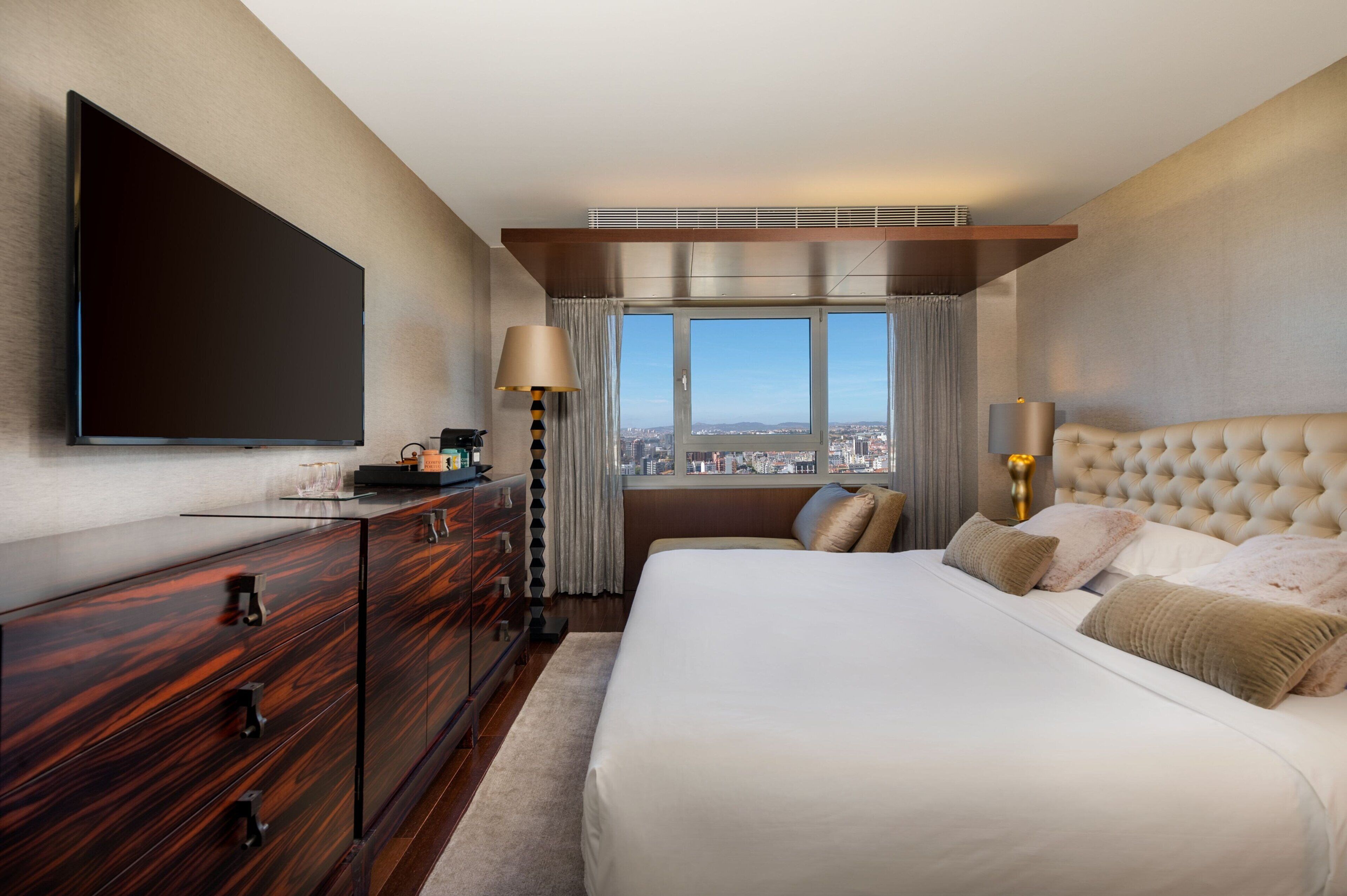Presidential Suite, 1 King Bed | Premium bedding, minibar, in-room safe, desk