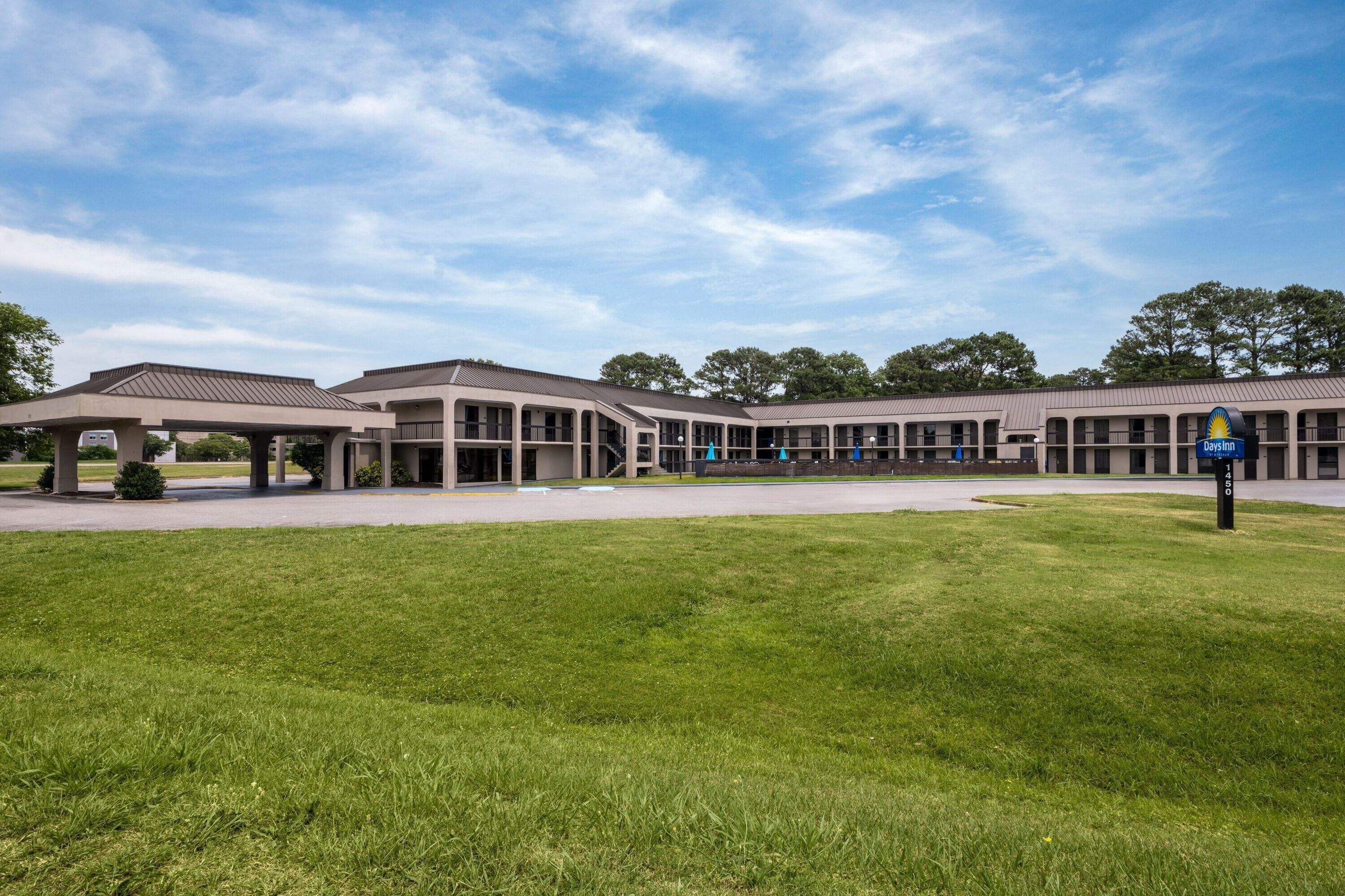 Foto - Days Inn by Wyndham Norfolk Airport