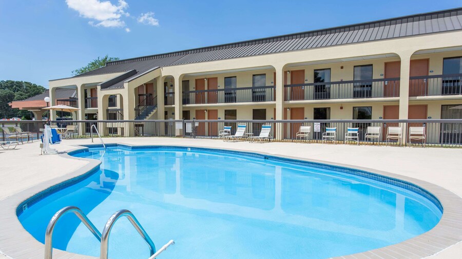 Days Inn by Wyndham Norfolk Airport