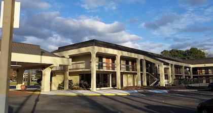 Days Inn by Wyndham Norfolk Airport