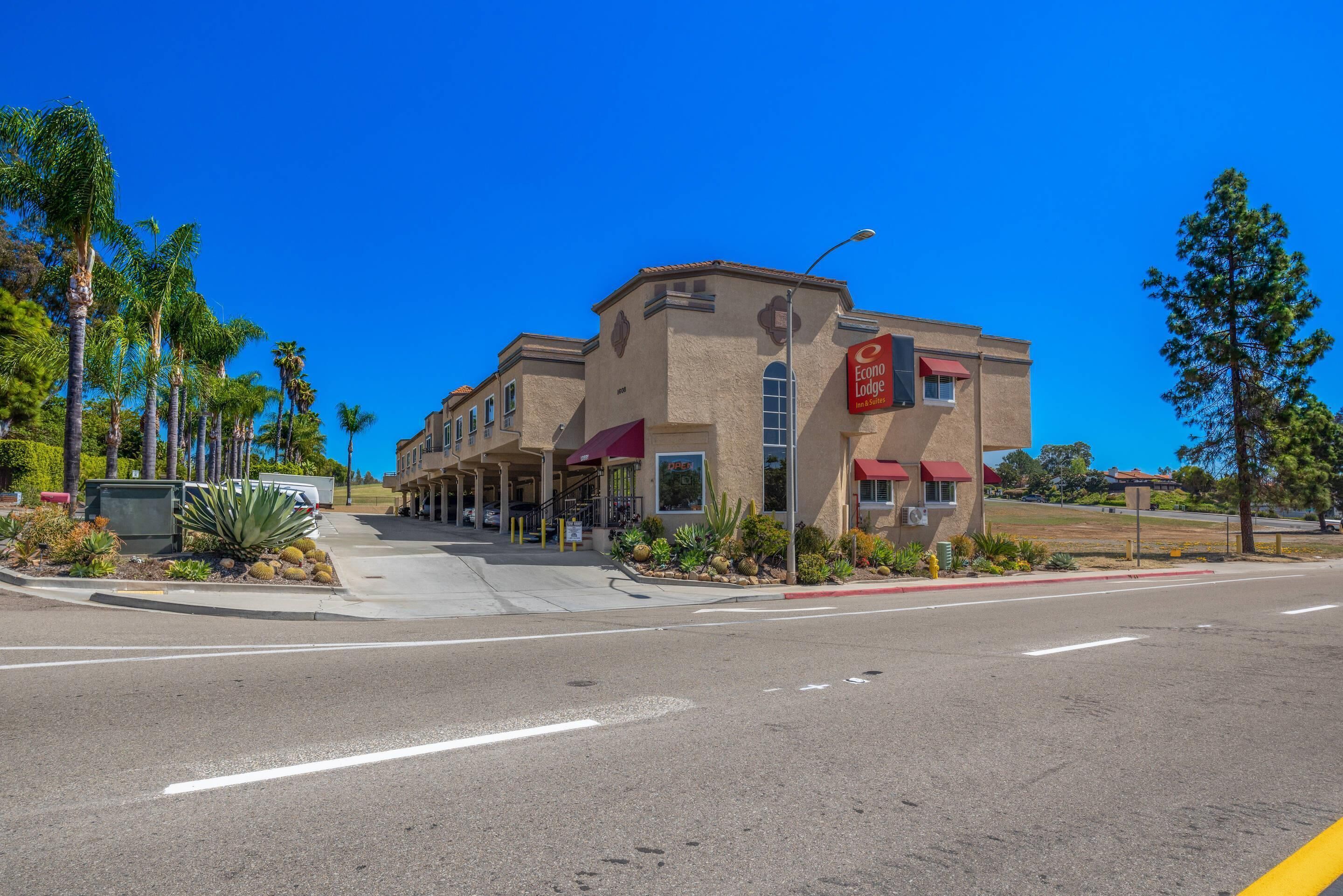 Foto - Econo Lodge Inn & Suites Fallbrook Downtown