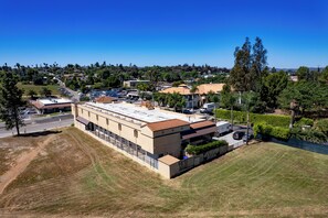 Exterior - Econo Lodge Inn & Suites Fallbrook Downtown (Fallbrook)