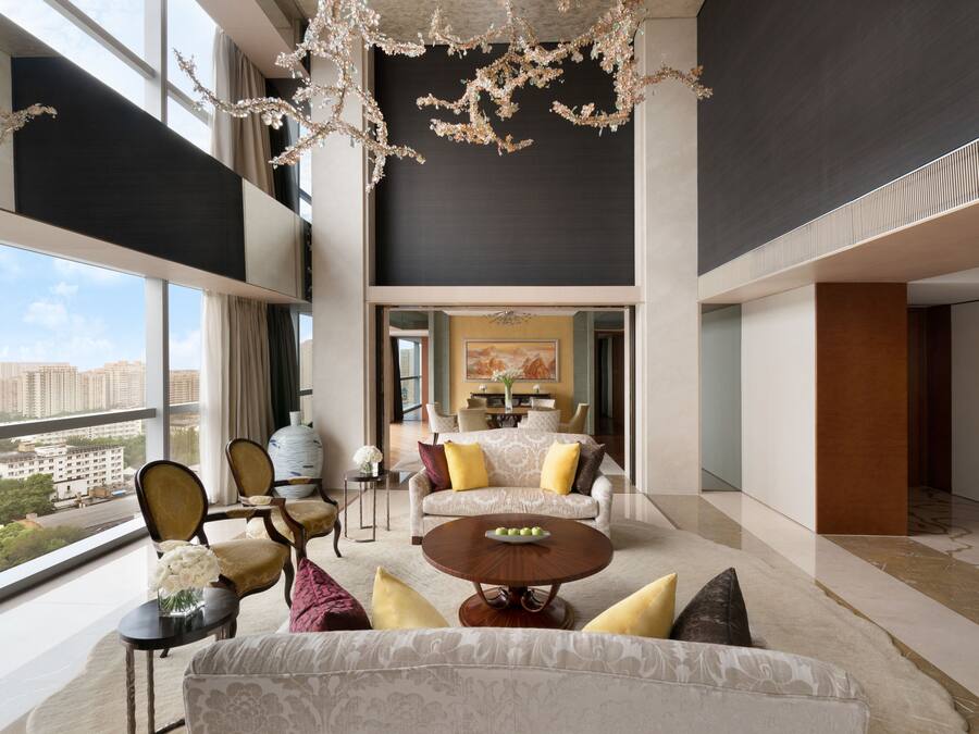 Down comforters, minibar, in-room safe, desk