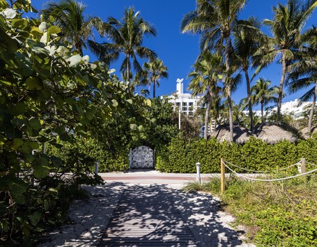 The Palms Hotel Spa - Image 30