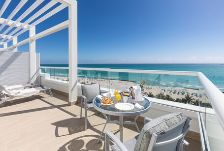 The Palms Hotel Spa - Image 25