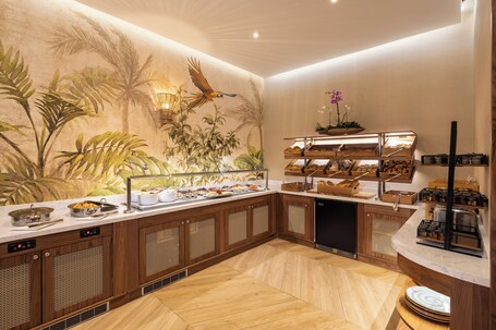 The Palms Hotel Spa - Image 80