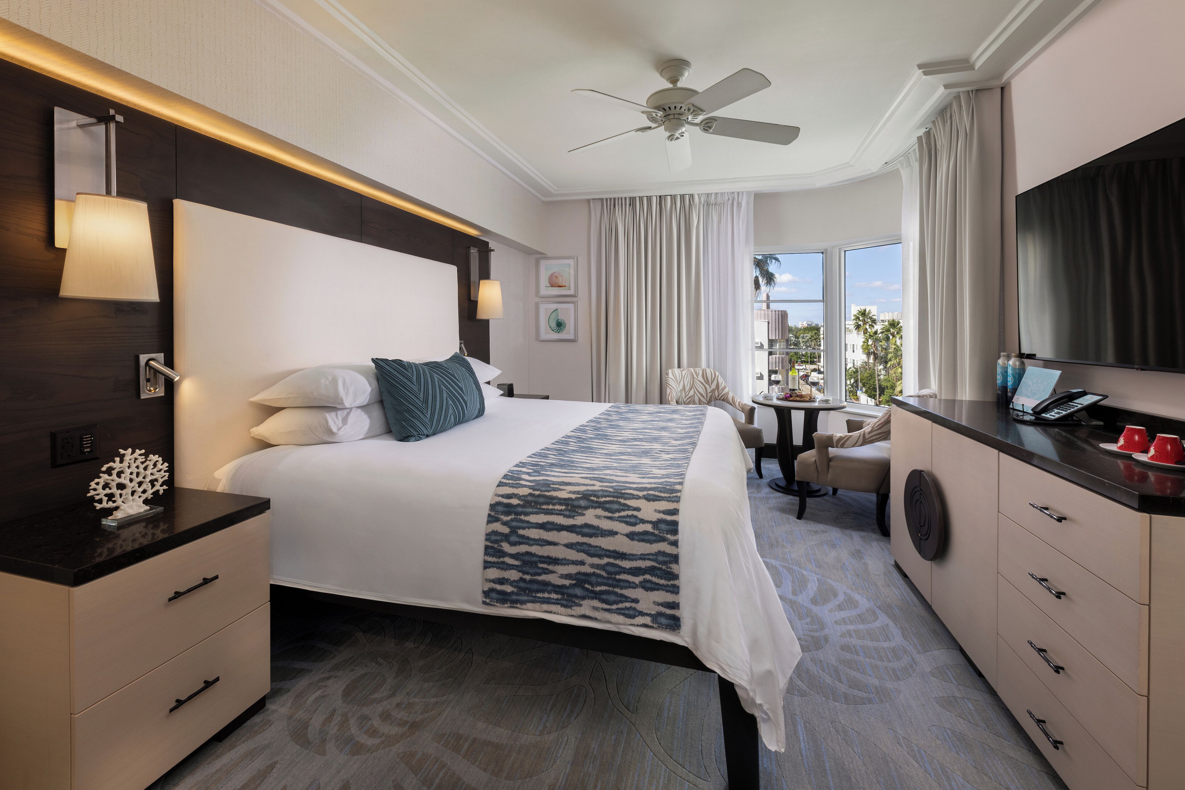 Standard 1 King Bed | Egyptian cotton sheets, premium bedding, pillowtop beds, minibar