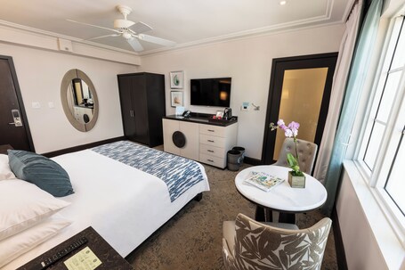 The Palms Hotel Spa - Image 100