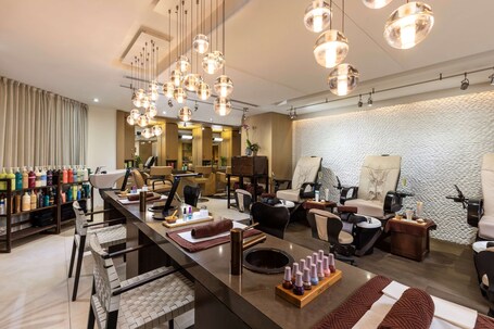 The Palms Hotel Spa - Image 81