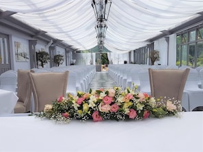 Innenbereich für Hochzeiten