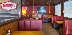 Déjeuner servi sur place