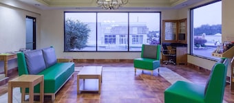 Days Inn by Wyndham Dalton