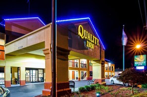 Exterior - Quality Inn Tanglewood (Roanoke)