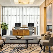 Sheraton Suites Chicago O'Hare