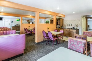 Tägliches inbegriffenes Frühstücksbuffet