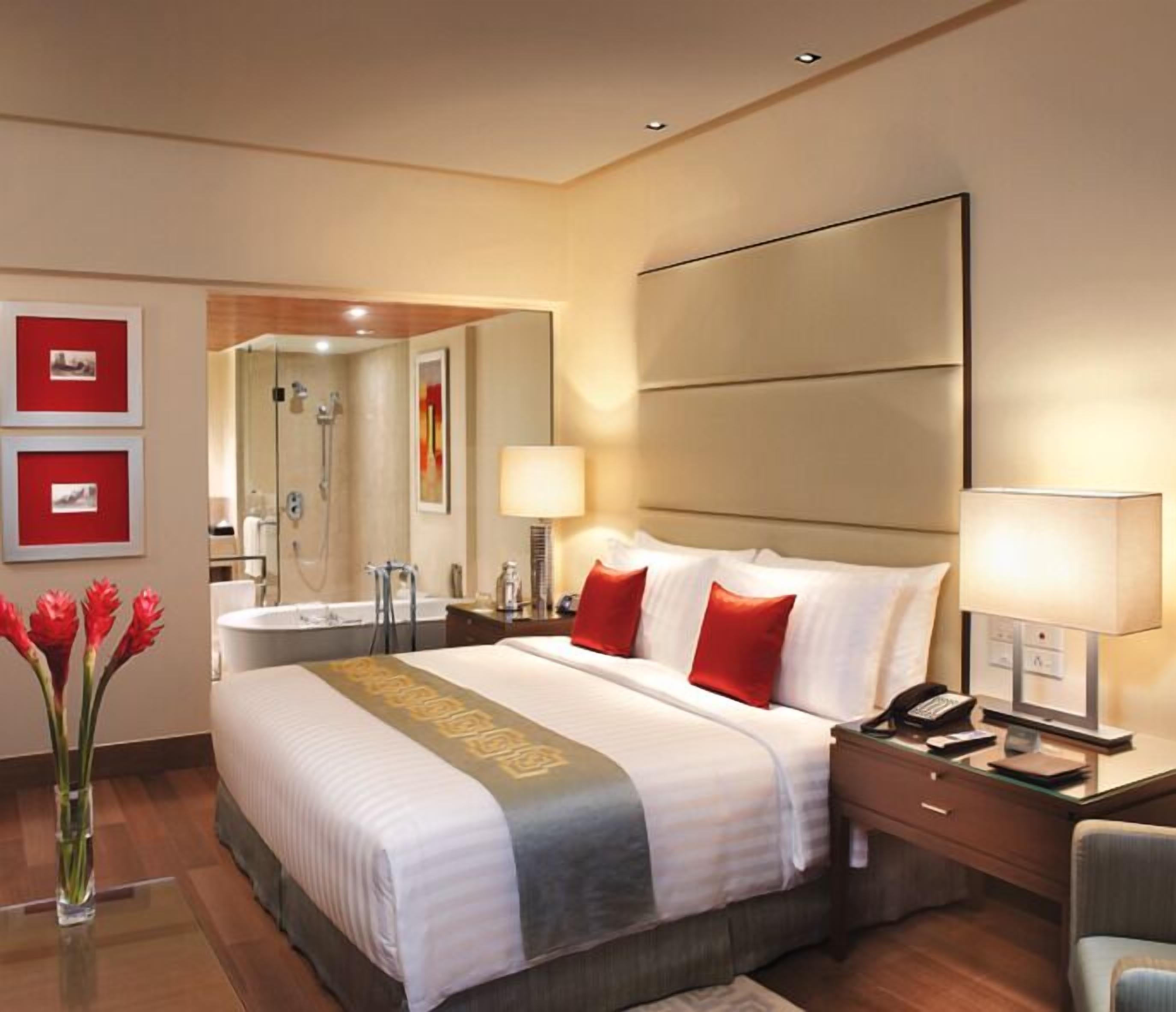 Sábanas de algodón egipcio, ropa de cama de alta calidad y minibar 