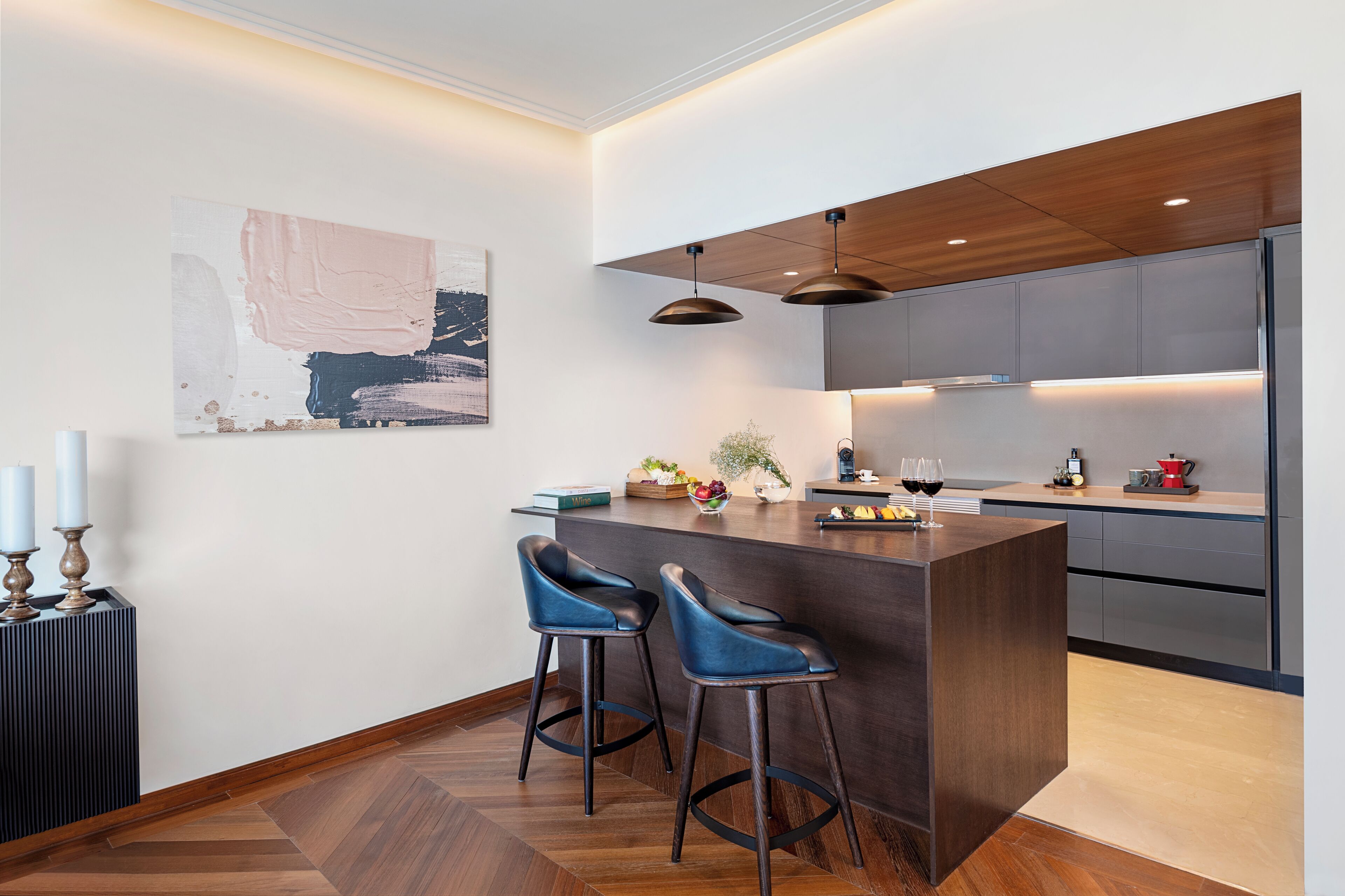 bay view residential suite | private kitchen | coffee/tea maker, electric kettle