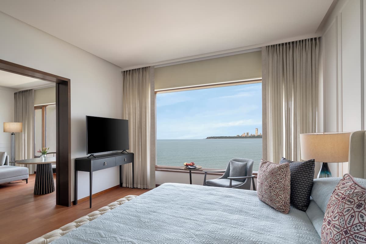 Suite – premier, 1 kingsize-seng (Queens Necklace View) | Sengetøy i egyptisk bomull, sengetøy av topp kvalitet og minibar