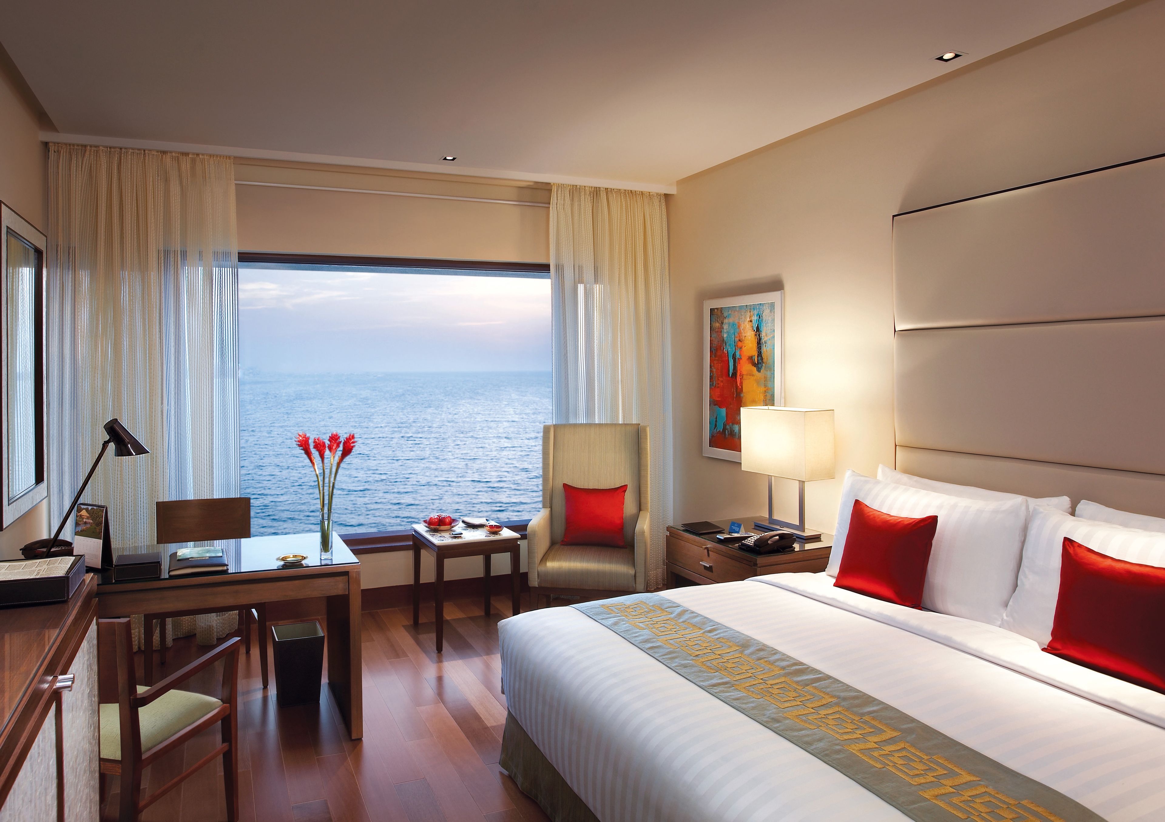 ocean view rooms | egyptian cotton sheets, premium bedding, minibar, in-room safe