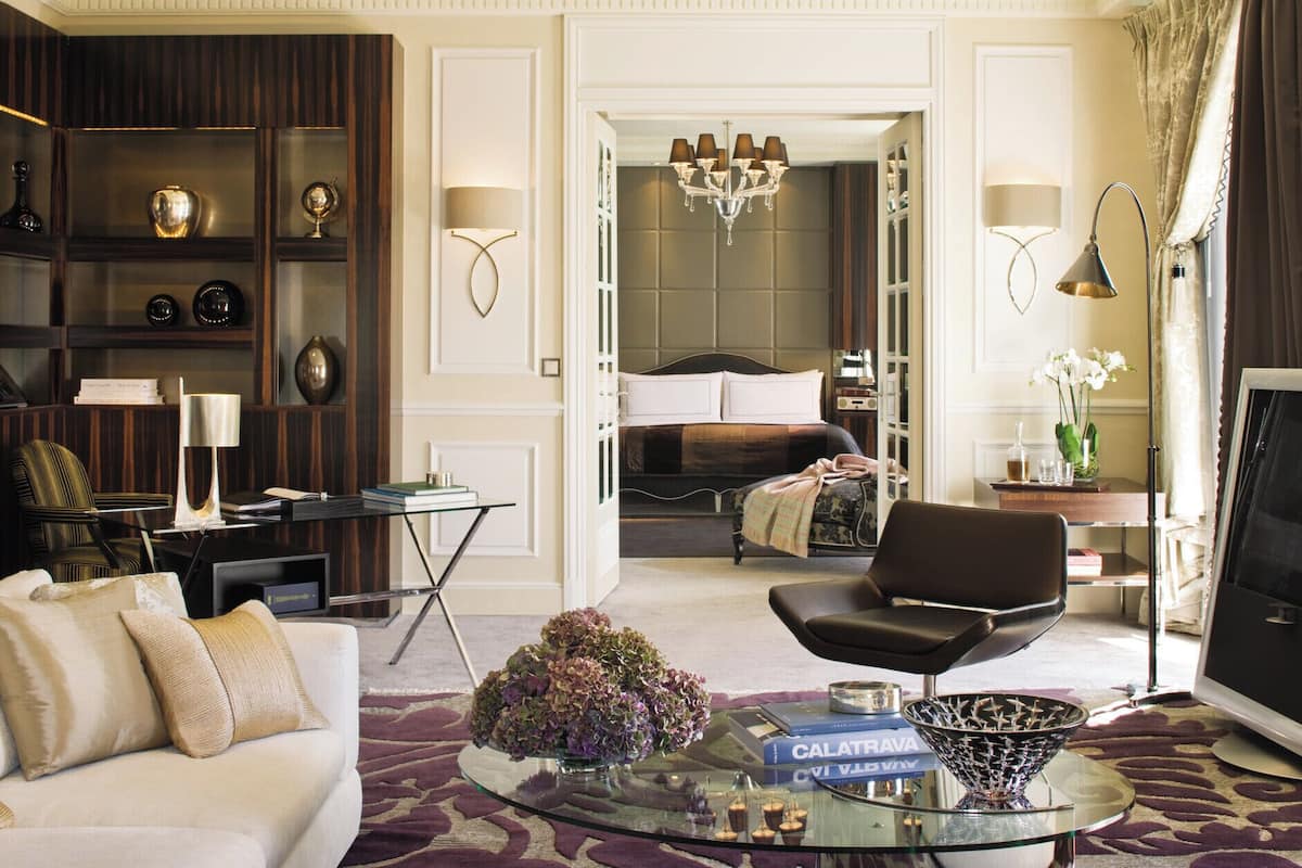 Suite Presidenziale (Geneve) | Biancheria da letto di alta qualità, materassi in memory foam, minibar