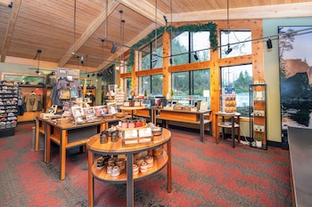 Gift shop at Salish Lodge & Spa